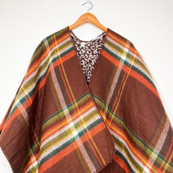 Cato Women’s Multicolored Plaid Poncho Cape Sweater Wrap Cardigan One Size Cozy - Picture 3 of 10